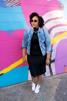 Black Dress With Sneakers Plus Size, Plus Size Dress And Sneakers, Sneaker Plus Size Outfit, Plus Size Fashion With Sneakers, Plus Size Dresses With Sneakers, Plus Size Dress With Sneakers, Dress And Sneakers Outfit Plus Size, Plus Size Vans Outfit, Plus Size Black Dress Casual