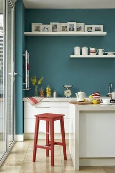 Blue Painted Walls, Turquoise Kitchen, Turquoise Walls, Teal Kitchen, Teal Walls, Little Greene Paint, 아파트 인테리어, Town House, Design Del Prodotto