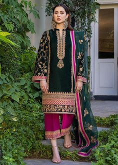 Zimmel Design 01 | LAAM | Pakistan's Largest Fashion Discovery Platform Pakistani Velvet Dresses, Designer Suits Online, Velvet Collection, Pakistani Dress Design, Pakistani Outfits