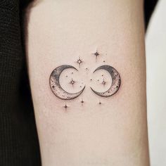 Small Matching Tattoos Tattoo Art Collection Moon And Stars Matching Tattoo, Small Memorial Tattoos Multiple People, Moon Star Matching Tattoos, Sun Moon Stars Friendship Tattoo, Sunshine And Moon Matching Tattoo, Small Matching Tattoos, Matching Tattoos, Art Tattoo, Art Collection