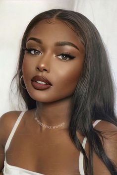 Red Lipstick Makeup Dark Skin Black Women, Classic Hollywood Makeup Black Women, Old Hollywood Makeup Black Women, Dark Feminine Makeup Black Women, Rope Hair, Elegant Makeup