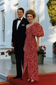 Presidents Wives, Nancy Reagan, Historia Universal, Usa Presidents, Famous Couples, Actrices Hollywood, Ronald Reagan