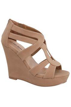 Y'all! These wedges are SO cute and classic!! They feature a faux leather material, a zipper closure on the back, an open toe, and open panels on the sides. - Runs true to size - 4.5" wedge - Dry sponge clean Brown Wedges Outfit, Wedges Outfit, Cute Wedges, Wedge Heel Boots, Top Moda, High Heel Platform, Strappy High Heels, Wedges Sandals, Tan Wedges