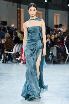 Runway Fashion Couture, Runway Outfits, 파티 드레스, Couture Mode, Prom Dress Inspiration, Alexandre Vauthier, Runway Dresses, Gala Dresses, Glam Dresses