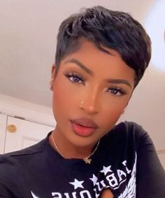 Hally Berry, Layered Pixie Cut, Wigs Black, Short Shaved Hairstyles, Natural Hair Short Cuts, Hair Silky, Straight Wigs