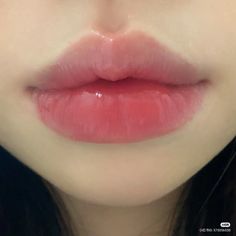 Lips Goals, Cupids Bow Lips, Overlined Lips, Pretty Lips, Lips Inspiration, Lip Types, Korean Lips, Full Lips