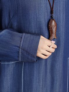 Item Code: 7189231927358 Material: 100%Tencel Collar Type: O-neck Clothing Placket: Hedging Pattern: Plain Style: Casual Sleeve: Long Sleeves Clothing Details:Pocket Waist: Loose Season: Spring,Autumn Combination: Single Piece Color:Blue One Size Fit For M/L(EU 38-42,US8-12,UK12-16,AU12-16,NZ12-16)Length: 107.00 cm/ 42.13 "Bust: 112.00 cm/ 44.09 "Shoulder: 44.00 cm/ 17.32 "Sleeve length: 59.00 cm/ 23.23 "Arm: 36.00 cm/ 14.17 "Cuff: 27.00 cm/ 10.63 "Hem: 144.00 cm/ 56.69 "Waist: 120.00 cm/ 47.24 Sleeves Women, Dress Simple, Women Long Sleeve Dress, Autumn Casual, Clothing Details, Sleeves Clothing, Arm Cuff, Casual Spring, Loose Dress