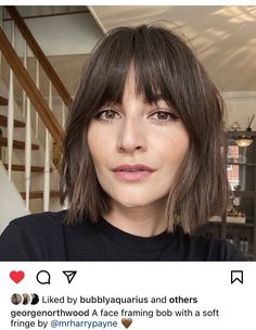 Bob French Bangs, Midi Bob With Bangs, Midi Bob Haircut With Bangs, French Bob Straight Hair, French Bob Haircut With Bangs, Bob With Fringe Fine Hair, Midi Haircut, Razor Bob, Bob Straight Hair