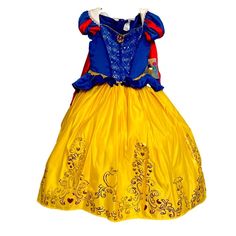 New With All Tags Disney Snow White Elaborately Detailed Dress With Button Detachable Red Cape. Several Layers Hoop Undercarriage. Sequins. Child Size M 8-10. This Is Not A Standard Costume. As A Prestige Level Costume, It Has Extensive Detail Well Made For Extensive Wear And Play. Disney Dresses Have Three Levels: Standard/Basic, Deluxe And Prestige. The Ones I Sell Are Prestige. Costumes Disney Princess, Disney Princess Dress Up, Elsa Frozen Costume, Spirit Costume, Aladdin Costume, Tiger Costume, Princess Snow White, Disney Princess Snow White, Detailed Dress