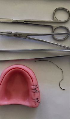 Dental Aesthetics, Dental Hygiene School, Dentistry Student, Dental Fun, Easy Photography Ideas, Aesthetic Dentistry, Nurse Inspiration, Dental Technician