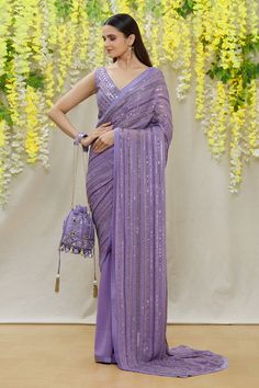 Linear Embroidery, Saree Georgette, Simple Saree Designs, Purple Saree, Potli Bag, Fancy Sarees Party Wear, Simple Sarees, Saree Designs Party Wear, Embroidered Saree