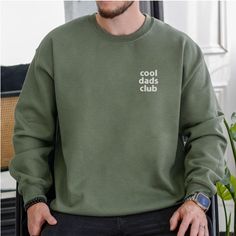 Minimalist cool dads club embroidered sweatshirt. Perfect everyday sweater for the coolest dad     SIZING    * UNISEX sizing  * Please check the size chart in the listing photos for measurements. Size down for a tighter fit Normal size for loose comfy fit Size up for oversized.     HOW TO ORDER    1. Select your style, size and color from the drop down menus 2. Choose your quantity 3. Click ADD TO BASKET. You can then go back to add more sizes or colors. 4. Proceed to Checkout     SHIPPING AND P Casual Crew Neck Sweatshirt For Father's Day, Minimalist Crewneck, Everyday Sweater, Embroidered Sweatshirt, Embroidered Sweatshirts, Comfy Fits, New Day, Gender Neutral, Tights