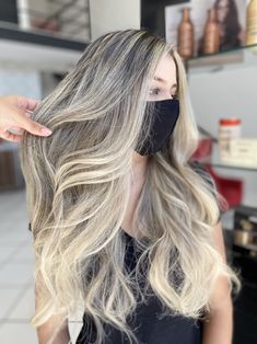 Latina Hair, Fire Hair, Brunette Hair With Highlights, Blonde Hair Inspiration, Short Hair Tutorial, Haircuts For Long Hair, Hair Color Balayage, Easy Hairstyles For Long Hair, Blonde Balayage