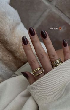 CHIC FALL NAIL TRENDS TO TRY FOR AUTUMN 2023 | AUTUMN NAILS Almond Nails October, Nail Designs 2023 Trends, Fall Trendy Nails, Cute Fall Nails, Maroon Nails, September Nails, Fall Nail Trends