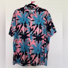 Nwot Tropical Button Up Short Sleeve Shirt 100% Polyester Shein Shirts, Casual Shirts For Men, Casual Button Down Shirts, Short Sleeve Shirt, Sleeve Shirt, Color Blue, Button Up, The 100, Mens Shirts