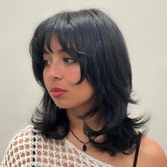 Shoulder-length Shag with Flipped-Up Layers Long Hair Face Framing Bangs, Butterfly Hairstyle, Pinterest Fits, Layered Hair With Bangs, Framing Layers, Short Bangs, Natural Wavy Hair, Hair 2024