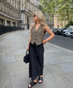 Summer Office Outfits Casual, Summer Office Attire Women, Summer Office Casual, Office Outfit Women Business, Office Outfits Casual, Summer Office Attire, Summer Work Outfits Office, Office Attire Women, Summer Office Wear