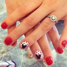 Nails For Disney, Nails Red Design, Minnie Nails, Ongles Gel Violet, Ongles Gel French, Minnie Mouse Nails