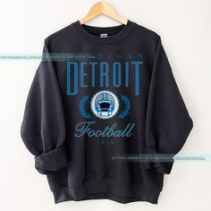 Detroit Football Vintage Sweatshirt T-Shirt, Detroit Lion Football Tee, Detroit Football Shirt, Detroit Lion Sweater, Sunday Football FTS18 **Please note this product is offered in multiple styles (Sweatshirt/T-shirt). Please make sure to choose the correct style you wish to purchase. ⭐𝐐𝐔𝐀𝐋𝐈𝐓𝐘: At Sports Spectra our brand believes in using the best materials to create our designs. We use high-quality ink to achieve vibrant and colorful prints that stand the test of time. Our products are crafted for longevity, ensuring that once you wear Sports Spectra sweatshirts and tees, you won't want to shop anywhere else! ► PRODUCTION & SHIPPING * Production time: 3-5 business days * Shipping time (US): 2-5 business days **This timeline may be subject to change due to order volume. Please chec Fall Season Team Name T-shirt With Crew Neck, Fall Fan Gear T-shirt With Crew Neck, Fall Crew Neck T-shirt For Fan Gear, Football Outfit, Sunday Football, Detroit Lions Football, Football Vintage, Lions Football, Football Sunday