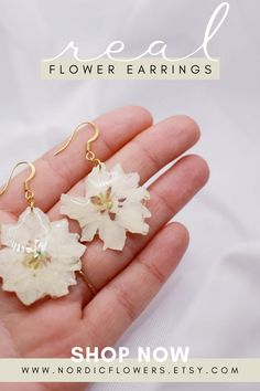 Real Flower Earrings, Lavender Cream, Pink Jasmine, White Flower Earring, Floral Aesthetic, Wallpaper White, Pretty Rose, Wild Girl, Vintage Drawing