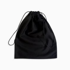 Looking for a reliable and high-quality dust bag made right here in the USA? 🇺🇸  Look no further than our handmade dust bags!  Expertly crafted from locally sourced broadcloth (thin cotton), these bags are the perfect solution for protecting your favorite items like handbags, clothing, and sneakers.  With a sturdy closure made from double satin strings, you can trust that your belongings will stay safe and secure.  Our dust bags are the best on the market for keeping your items in pristine condition, in order to keep them storage in your house or for your next travel ! 🇺🇸 Free Domestic Shipping - No minimum quantity - Handmade in US ✅ Sizes for all your needs : Extra Small 7x7'' to Extra Large 40x40'' 🛍️ Perfect as : Premium Packaging Gift Bag Travel Pouch & Storage Bag 👜 Protect you Embroidery Text, Handcrafted Bags, Satin Bags, Shoe Bags, Premium Packaging, Packaging Gift, Storage Bags For Clothes, Drawstring Pouch, Bag Packaging