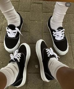 Authentic Vans Outfit, Dr Martens Loafers, Vans Shoes Fashion, Authentic Vans, Nike Shoes Outfits, Funky Shoes, Fresh Shoes, Mens Fashion Casual Outfits