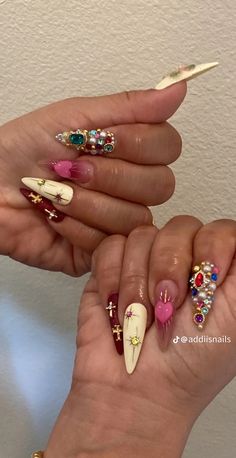 Purple Nail Looks, Elegant Almond Nails, Paznokcie Hello Kitty, Trendy Almond Nails, Almond Gel Nails, Nail Design Glitter, Kutek Disney, Unghie Sfumate, Colourful Nails