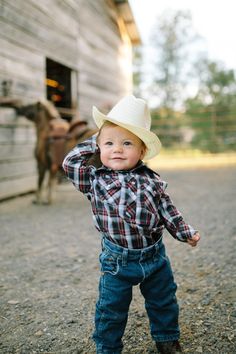 Names Girl, Western Babies, Baby Cowboy, Foto Poses, Baby Boy Names, Baby Photoshoot