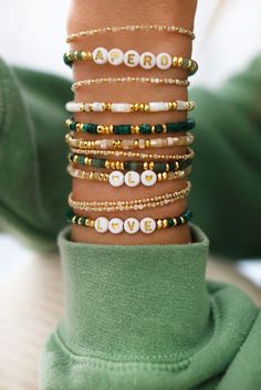 Beaded Bracelet Stacks, Mexico Bracelets, Stretch Beaded Bracelets Diy, Gold Bracelet Simple, Handmade Jewelry Bracelets, Clay Bracelet, Easy Diy Jewelry