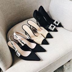 Chanel Mules, Dior Sling Backs, Roger Vivier Shoes. Helena Glazer of Brooklyn Bl..., #Backs #Brooklyn #CHANEL #chanelshoemules #Dior #Glazer #Helena #Mules #Roger #shoes #Sling #Vivier Chanel Mules, Brooklyn Blonde, Dior Boots, Roger Vivier Shoes, Dr Shoes, Elegante Casual, Shoe Inspiration, Roger Vivier, Dior Shoes