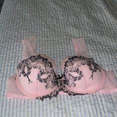 Brand New! Feminine Push-up Party Bra, Feminine Padded Bra For Party, Feminine Party Bra With Padded Cups, Victoria's Secret Party Bra With Removable Pads, Elegant Victoria's Secret Spring Bra, Spring Underwire Bra For Night Out, Feminine Party Bra, Spring Night Out Underwire Bra, Feminine Underwire Bra For Night Out