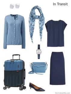 Start with Art: Build a Travel Capsule Wardrobe based on Arara Azul by Victoria Ragna - The Vivienne Files Coral And Navy Outfits, Column Dressing, Navy Capsule Wardrobe, Colorful Wardrobe, True Summer, Navy Base