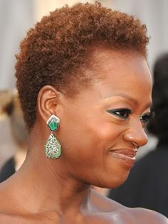 imagine if all black celebrities wore natural hairstyles Mouse For Natural Black Hair, Big Chop Natural Hair, Short Afro Hairstyles, Natural Hair Short Cuts