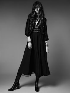 Rock And Roll Western Style, Psych Rock Fashion, Stil Rock, Psych Rock, Dark Bohemian, Gothic Chic, Outfit Essentials, Boho Chique