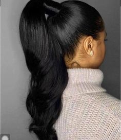 Cute ponytail Part In The Middle Hairstyles Black, Black Hair Henna, Weave Ponytail Hairstyles, A Ponytail, Human Virgin Hair, Hair Ponytail Styles, Sleek Ponytail