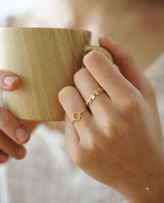 Simple Modern Wedding Ring, Stackers Jewellery, Modern Wedding Rings, Bagan, Rings For Girls, Delicate Rings, Rings Simple, Jewelry Maker