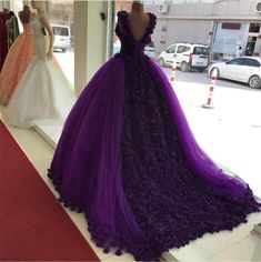 Romantic Purple Wedding Dresses 2018 Flower Ball Gowns – alinanova Flower Wedding Dresses, Red Carpet Formal, Purple Quinceanera Dresses, Purple Clothing, Crystal Wedding Dresses, Purple Tulle, Purple Wedding Dress, Tulle Balls, Purple Dresses