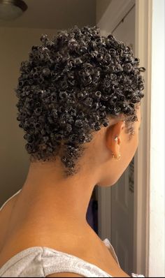 Box Braids Bob Hairstyles, Braid Out Styles, Braids Bob Hairstyles, Natural Short Hair, Short Hair Natural, Braids Bob, Big Chop Natural Hair, Box Braids Bob, Short Dyed Hair