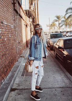 I N S T A G R A M @EmilyMohsie Looks Jeans, Spring Look, Urban Street Style, Mode Inspo, Inspiration Mode, How To Style, Street Styles, Outfits Casuales