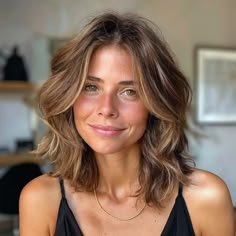 Layered Lob With Wispy Bangs, Mid Length Hair Balayage, Mid Length Hair Curtain Bangs, Medium Length Haircut Ideas, Haircut Ideas For Women, Rambut Brunette, Blonde Hair Transformations, New Hair Ideas, Medium Length Hair With Layers