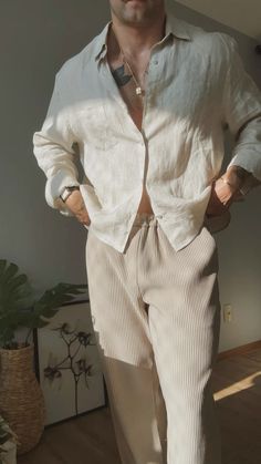 Bday Outfit Ideas For Men, Beige Aesthetic Clothes Men, Men’s Summer Linen Outfit, Light Acadamia Mens Outfits, Mediterranean Summer Aesthetic Outfits Men, Men Linen Outfit Summer, Old Money Outfits Men Summer Linen, Mens Smart Casual Outfits, Chique Outfit