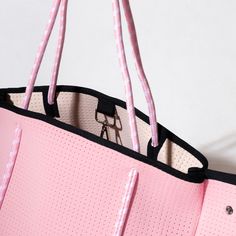 EVERYDAY TOTE BARBIE – Pop Ups Brand Sporty Large Capacity Shoulder Bag For On-the-go, Trendy Gym Bag For Travel, Casual Rectangular Duffle Bag, Pink Weekender Bag With Luggage Sleeve, Pink Weekender Bag With Luggage Sleeve For Everyday, Trendy Gym Shoulder Bag For Travel, Trendy Shoulder Gym Bag For Travel, Sporty Double Handle Travel Bag, Trendy Pink Beach Bag For Travel