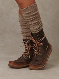 Hiking boots with thick cozy socks Summer Hiking Boots, Garden Boots, Estilo Hippy, Free People Clothing Boutique, Shoes And Boots, Brown Boots, Sock Shoes, Boots Shoes, Lace Up Boots