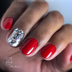 Christmas Square Nails Short, Red And Glitter Nails, Feather Nails, Wow Nails, May Nails, February Nails, Subtle Nails, Goth Nails, Dots Nails