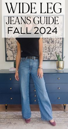 The new jeans 2024 are stylish and perfect for any occasion.The wide leg jeans are stylish yet classical and will last for years. Here's exactly how to wear wide leg jeans this fall for the best casual, classy or professional look! Very Casual Fall Outfits, Copper Jeans Outfit, Light Mom Jeans Outfit Fall, Styles With Wide Leg Jeans, Sweaters With Jeans Outfit, Wide Leg Jeans Outfit Chic, Loose Fit Jeans Women Casual Outfits, Jean Outfit Ideas Winter, Chambray Wide Leg Pants Outfit