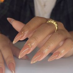 Fall Wedding Guest Nails Ideas Classy, November Nails Almond Shape, Elevated French Tip Nails, Long Oval Acrylic Nails, Almond Nails On Black Women, Almond Gel X Nail Designs, Almond Fall Nails Design, Cute Gold Nails, Nails With Leaf Design