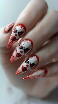 While some of us get depressed struggling to paint our nails a solid color, others create masterpieces fit for art galleries. Just have a look at these intricate Harry Potter-inspired nail art designs. What kind of sorcery is that? Natural Nails Acrylic, Harry Potter Nail Art, Blue French Tip, Acrylic Gel Nails, Nails Dip, Summer Nail Designs, Dip Nails, Blue French, Fun Patterns