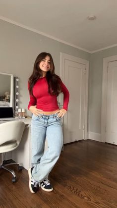 Classic Cute Outfits, Red Outfits Casual, Red Casual Outfit, Red Outfit Casual, Casual Back To School Outfits, Outfits With Red, Outfit Ideas For School Casual, Red Outfit Ideas