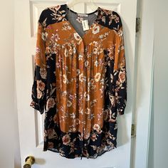 Details: Button Closures, Pockets, Runs Large, Could Also Wear It Open As A Kimono, Never Worn, 100% Rayon Washing Instructions: Hand Wash Cold, Hang Dry Measurements: Chest: 40 In Length: 36.5 In Waist: About 40 In Hips: About 42 In Orange Buttoned Dresses For Fall, Casual Orange Button-up Dress, Orange Vacation Dresses With Buttons, Orange Beach Dress With Buttons, Orange Fall Dresses With Buttons, Fall Orange Buttoned Dresses, Orange Button-up Dress For Fall, Orange V-neck Dress With Buttons, Dresses Printed