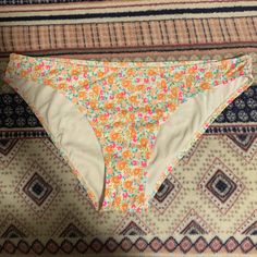 Very Cute Ribbed Bikini Bottom Brand New With Tags Never Worn. Size Xl Women’s Spring Beach Party Swimwear Briefs, Spring Brief Swimwear For Sunbathing, Stretch Beachwear Bottoms For Brunch, Blue Bathing Suit, Pink Floral Print V-neck Swimwear, Neon Bikinis, Tropical Bikinis, Cheeky Bikinis, Pink White